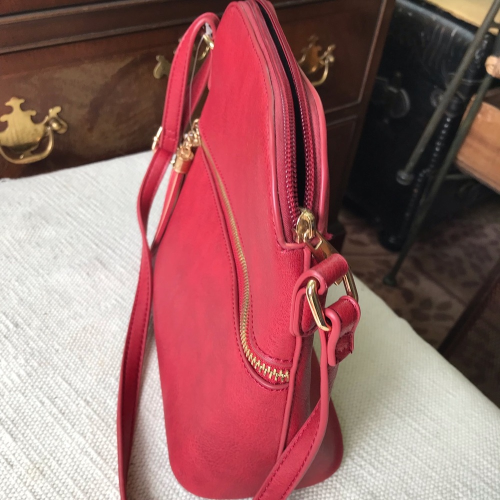 Red Purse - Picture 2 of 4